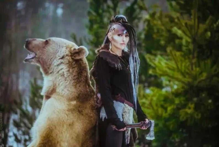 Viking Yxa "VEGVISIR"